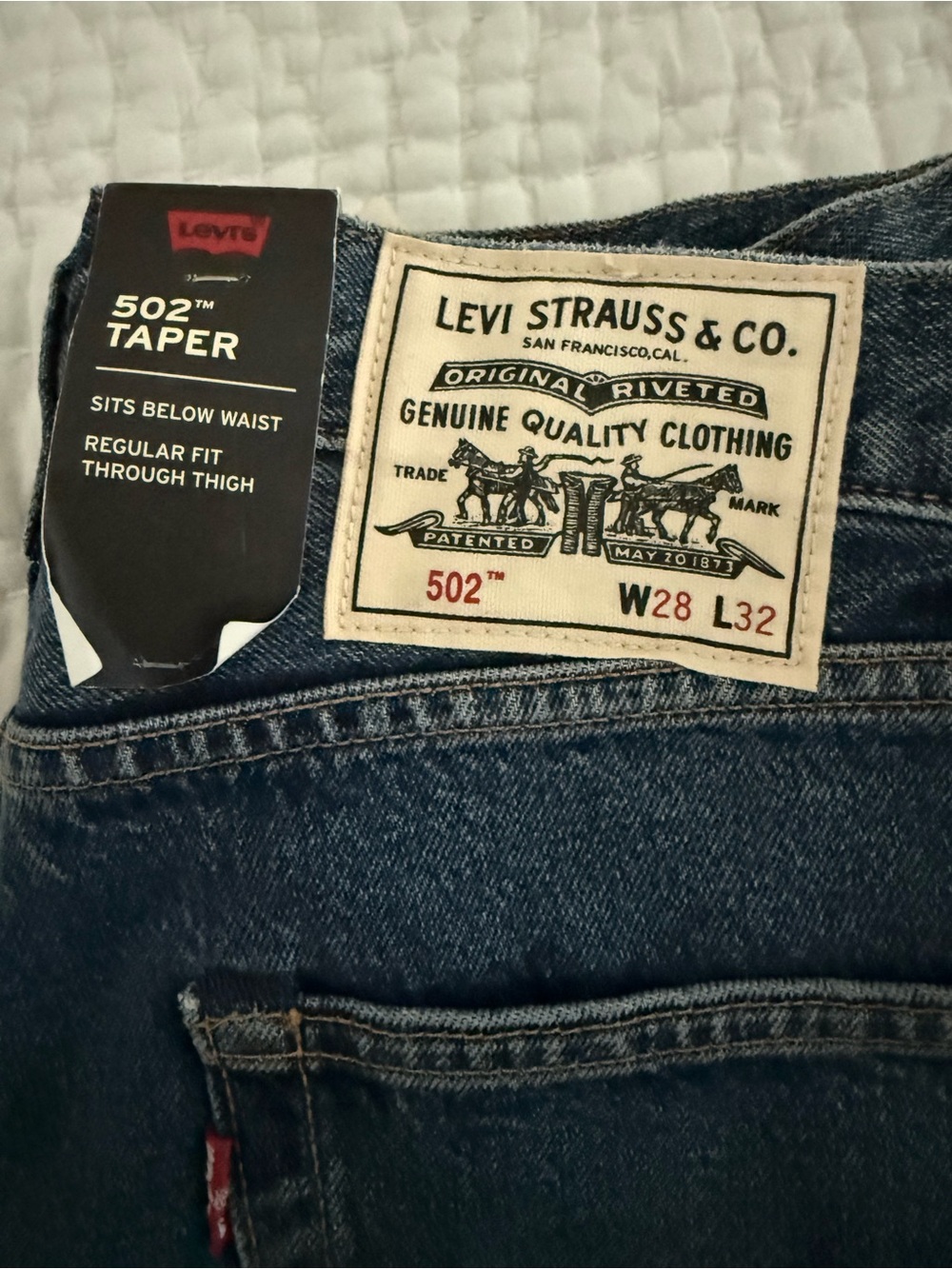 Levi's 502 Taper Men's Jeans - Dark Blue Wash